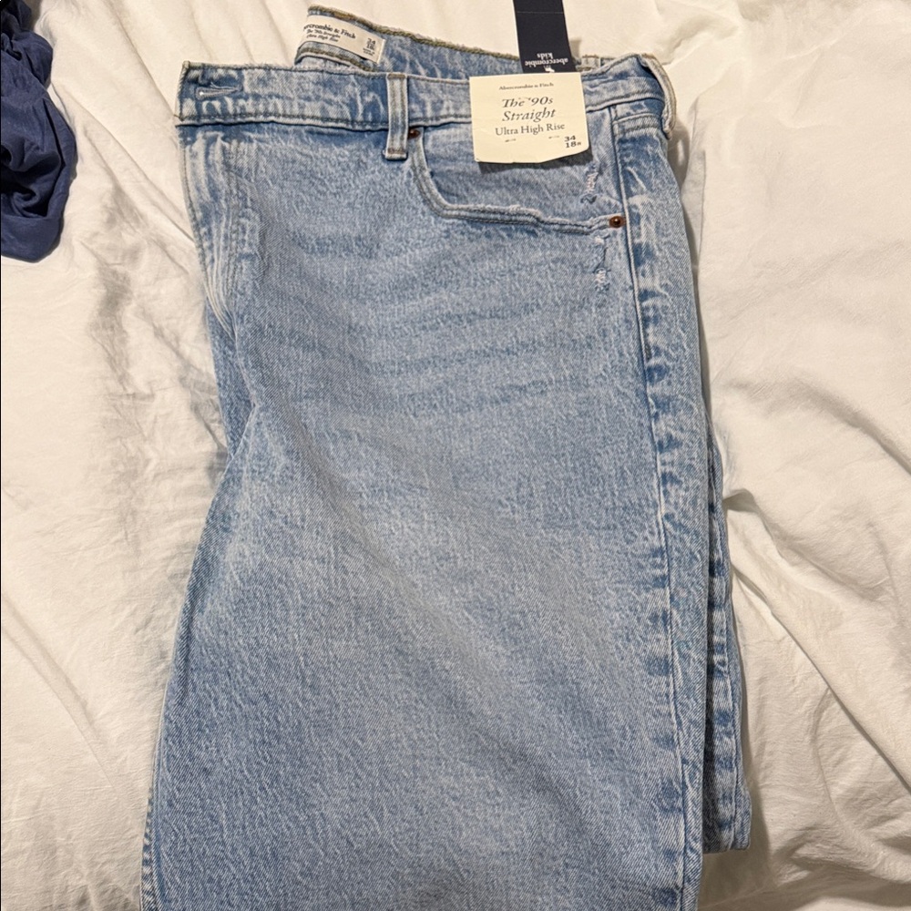 Abercrombie & Fitch 90s straight ultra high rise